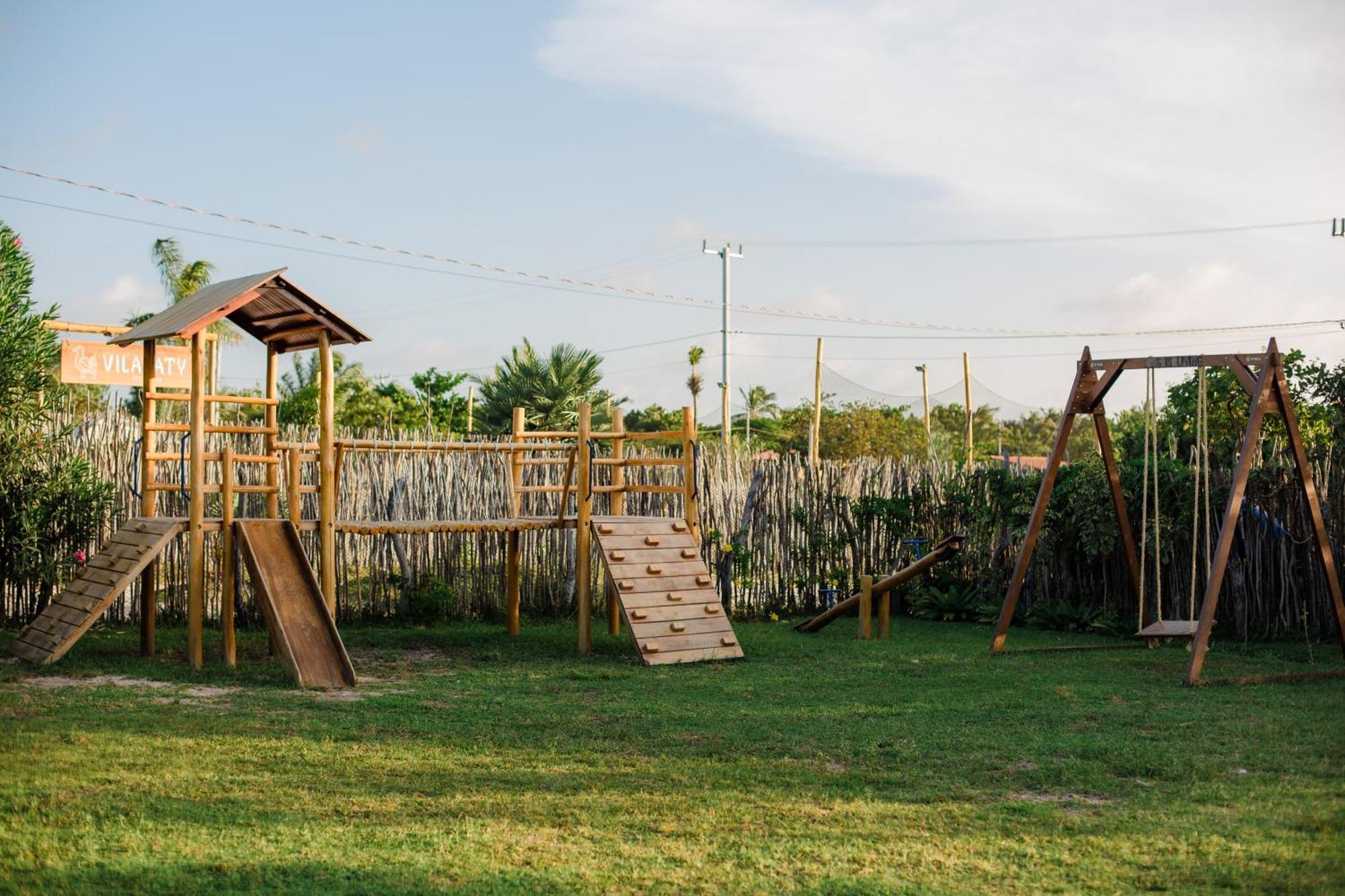 Vila Aty Lodge Атинс Екстериор снимка