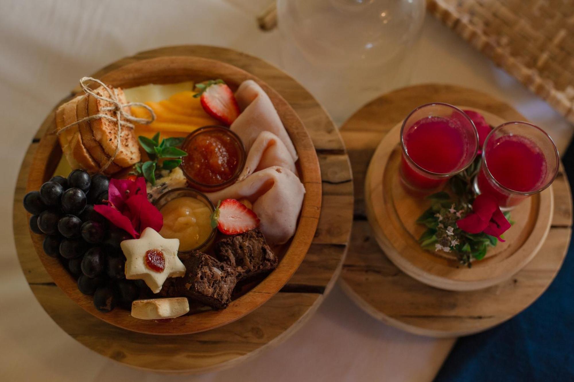 Vila Aty Lodge Атинс Екстериор снимка